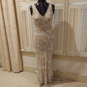 Dreamy 100% Silk Gown  Size 6